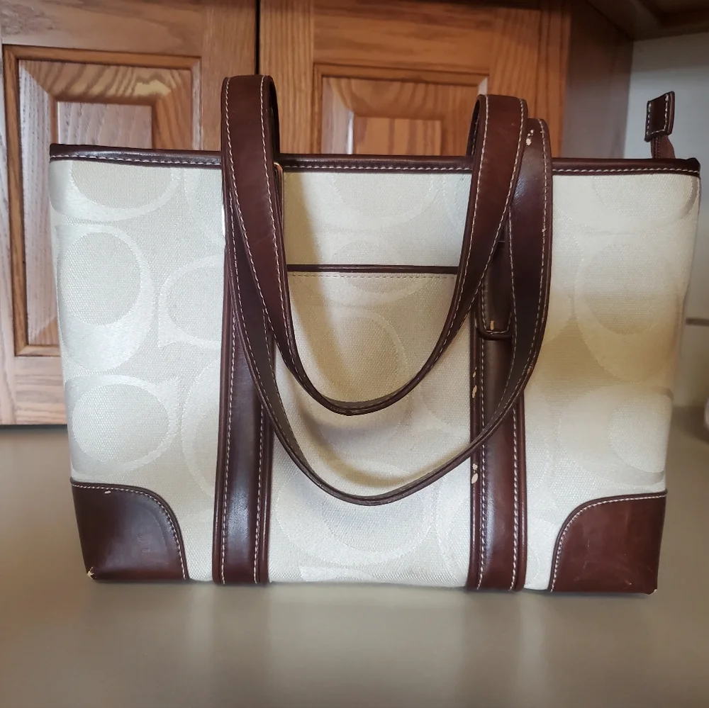 White and brown purse - Picture 4 of 10